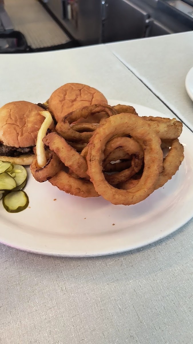 Hunter House Hamburgers Photo 2