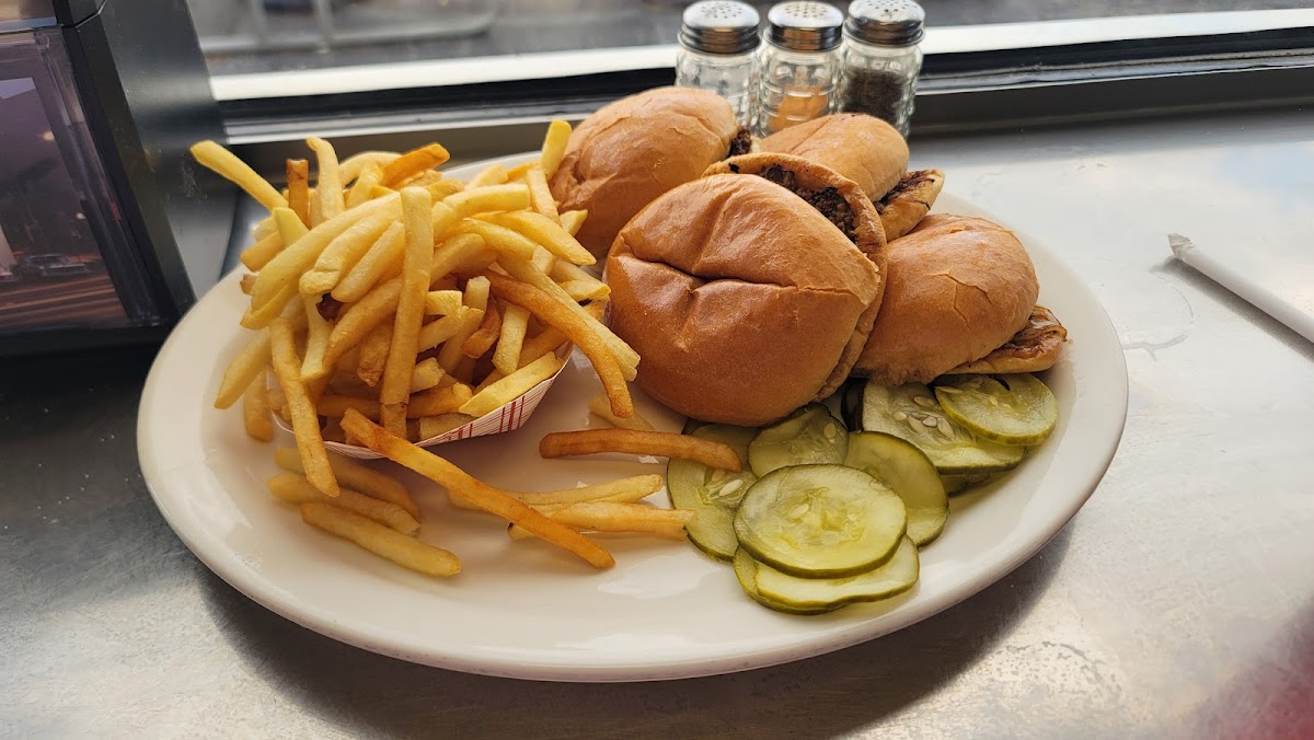 Hunter House Hamburgers Photo 5