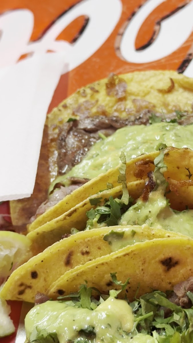 Chilangos Tacos Photo 2