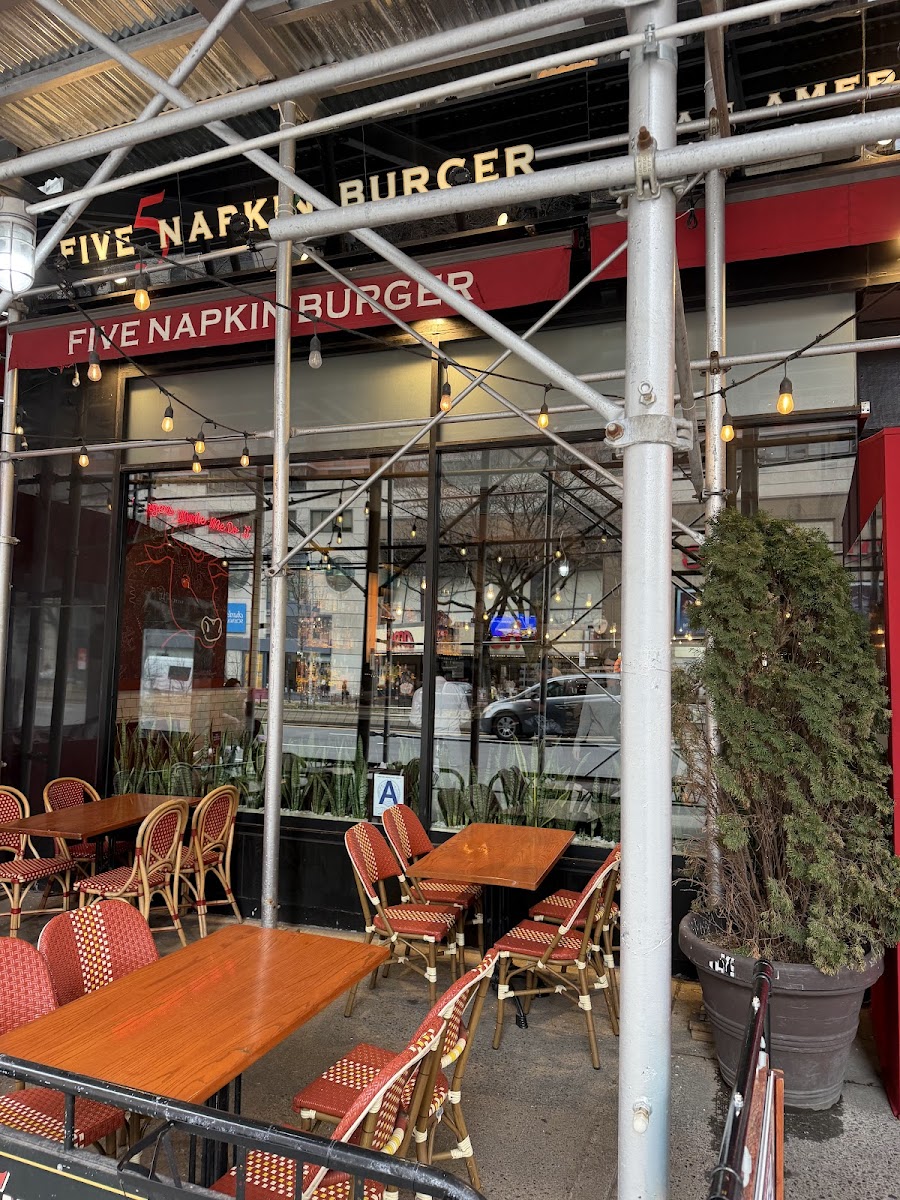 5 Napkin Burger Photo 3