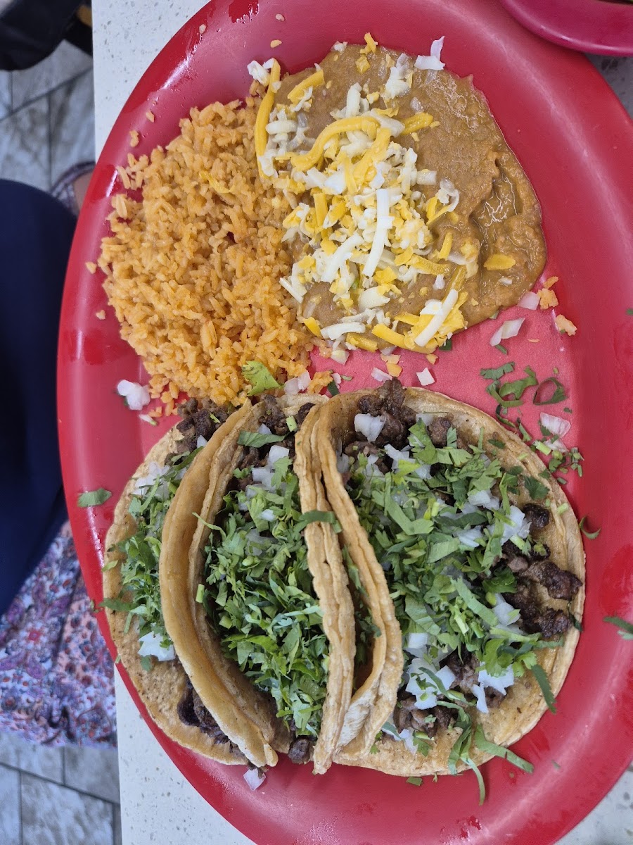 Tacos El Cunado Photo 6