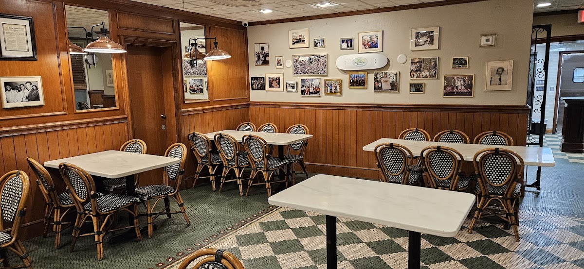 Versailles Restaurant Cuban Cuisine Photo 3