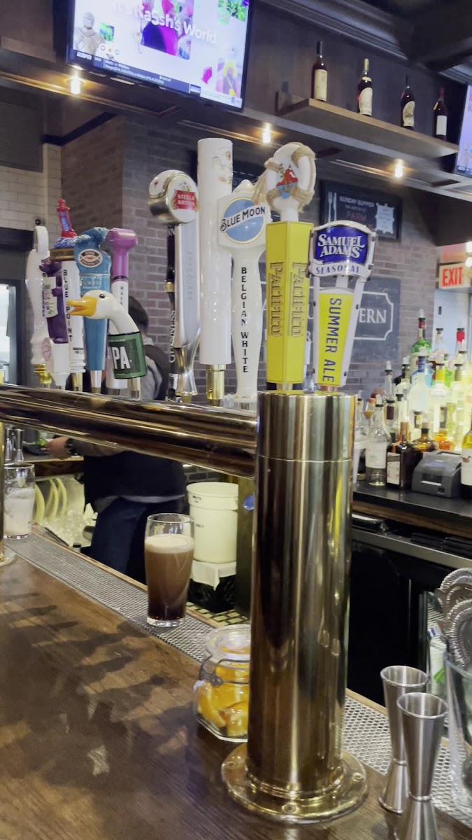 Park Avenue Tavern Photo 2