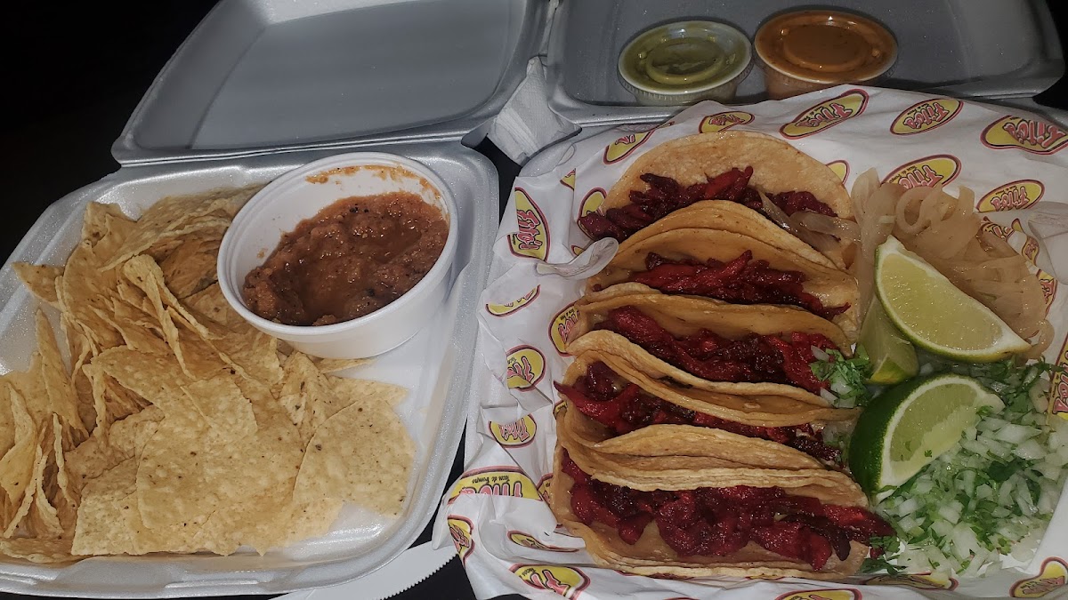 Fito's Tacos De Trompo Photo 10