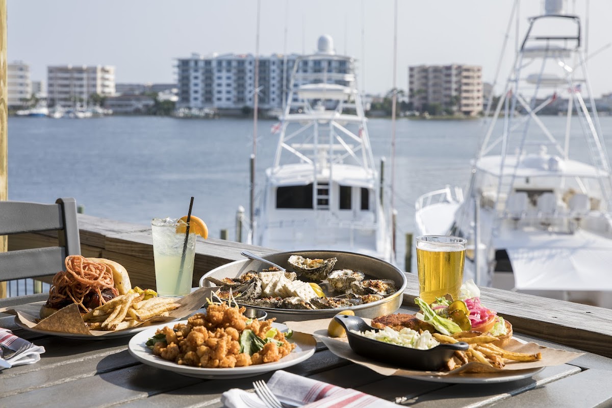 Boshamps Seafood and Oyster House Photo 3
