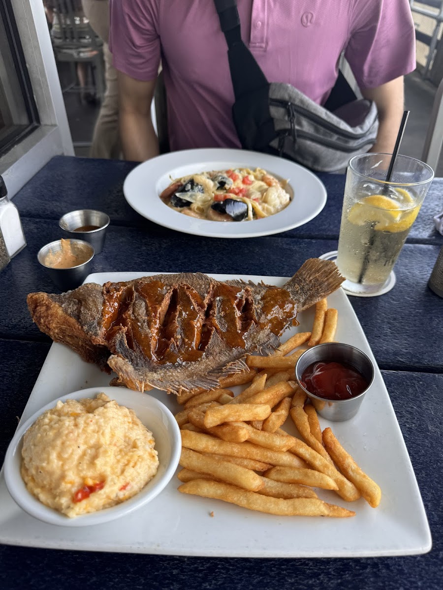 Fleet Landing Restaurant & Bar Photo 5