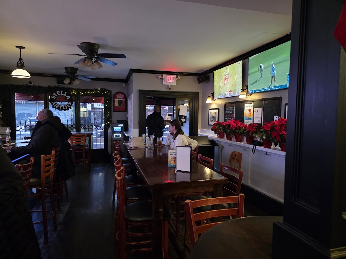 Connolly's Corner Photo 4