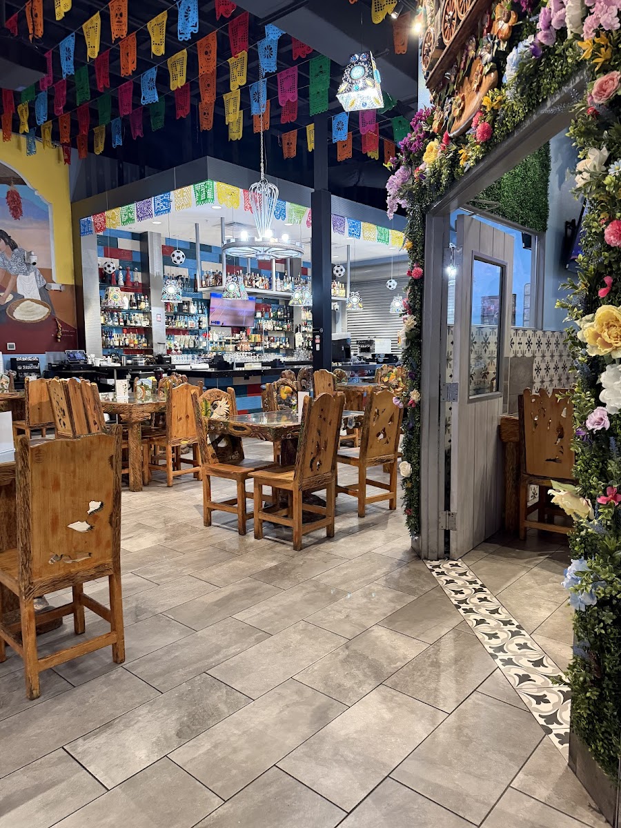 La Mexicana Restaurant Photo 3