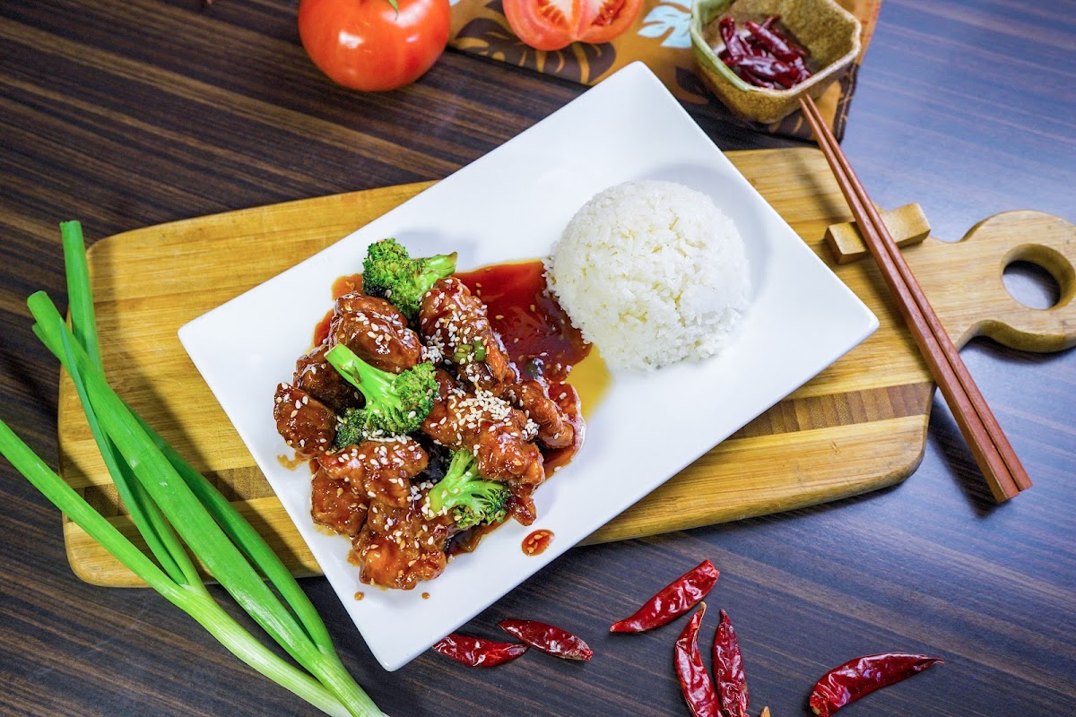888 Chinese Bistro Photo 7
