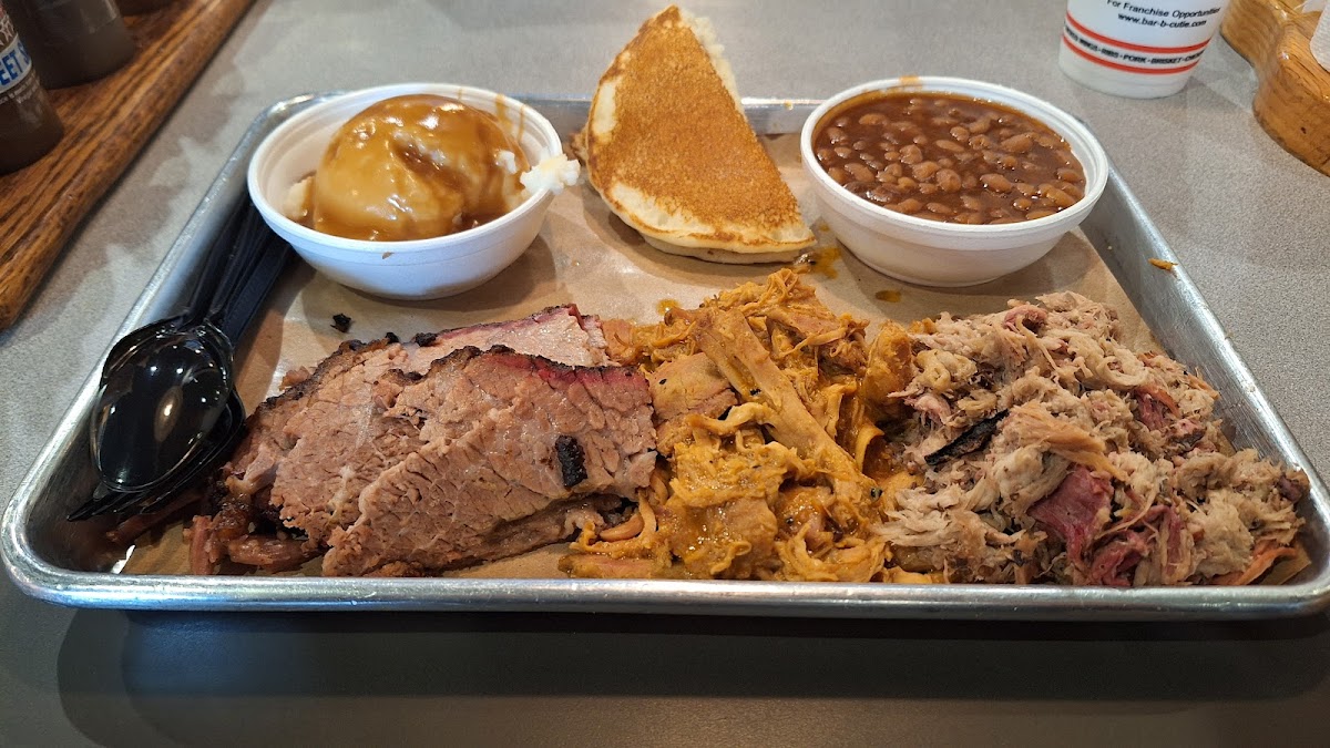 Bar-B-Cutie SmokeHouse Photo 8