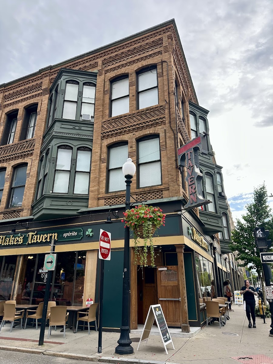 Blake's Tavern Photo 3