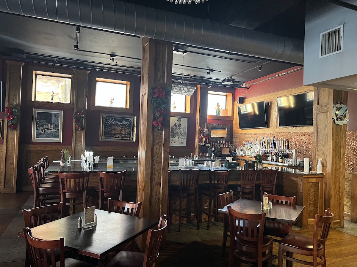 Blake's Tavern Photo 4