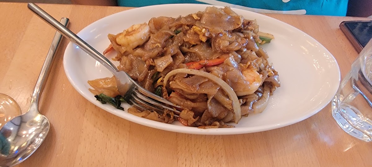 One More Charm Thai Restaurant Photo 5