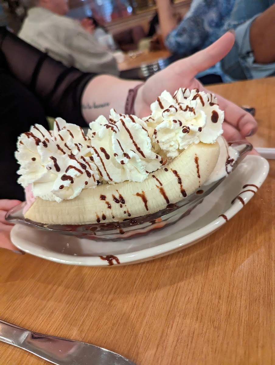 Dot Coffee Shop Photo 6