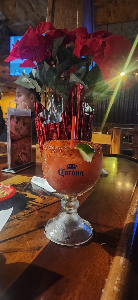 Salsa & Beer Photo 9