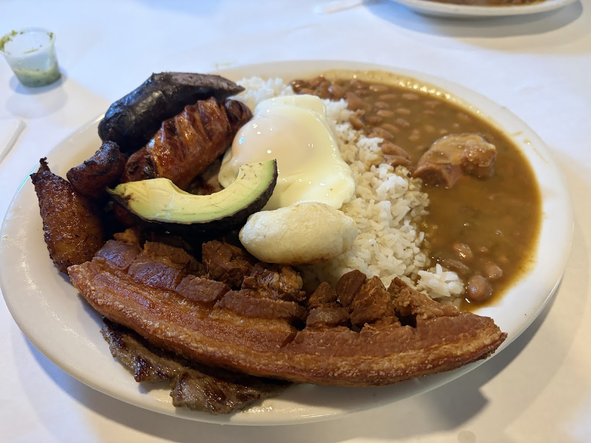 La Pequeña Colombia Photo 3