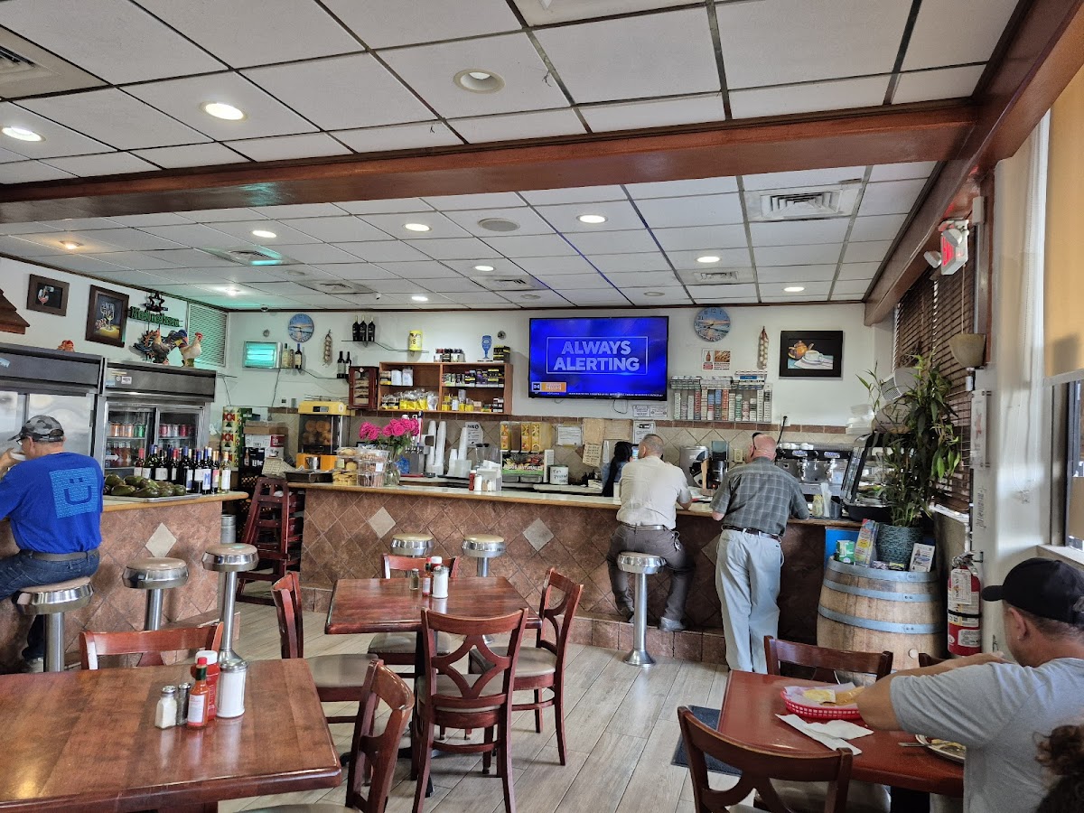 Caribe Restaurant Photo 3