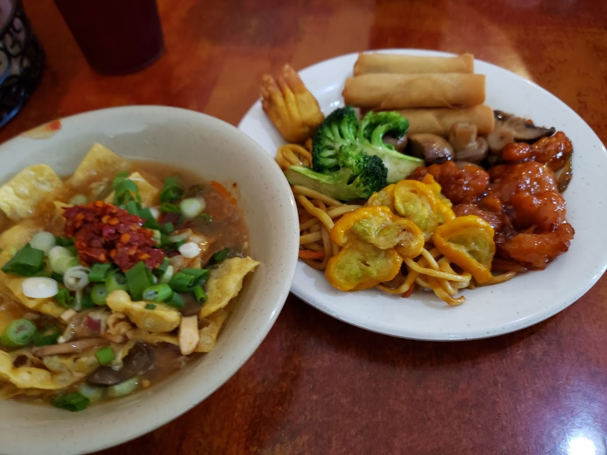Wa Chang Buffet Photo 5