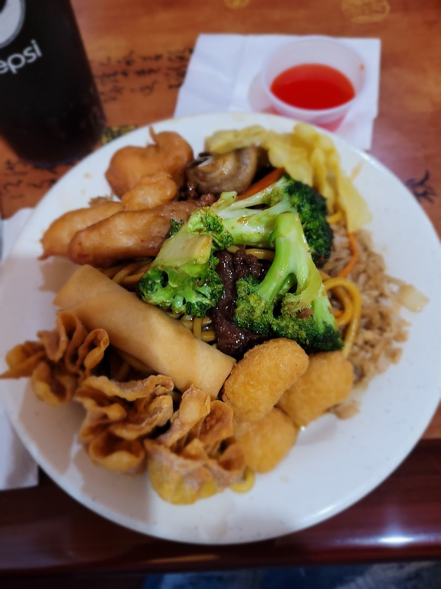 Wa Chang Buffet Photo 8