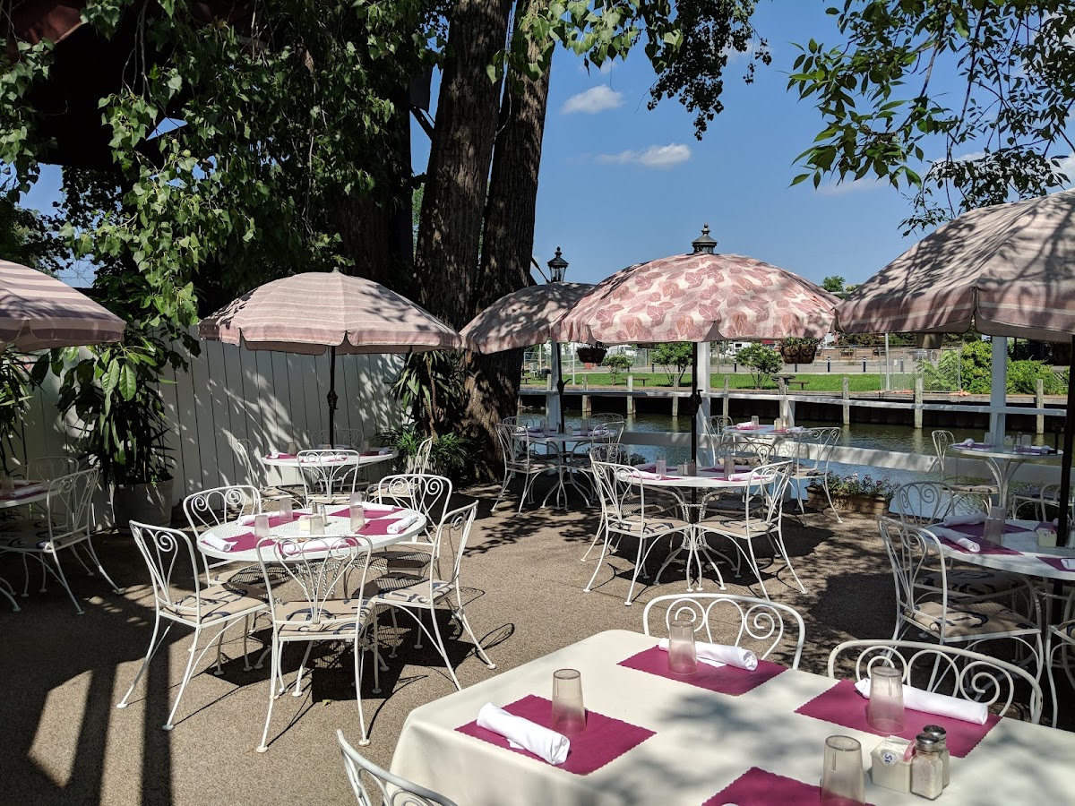 Kelly's Dockside Cafe Photo 6