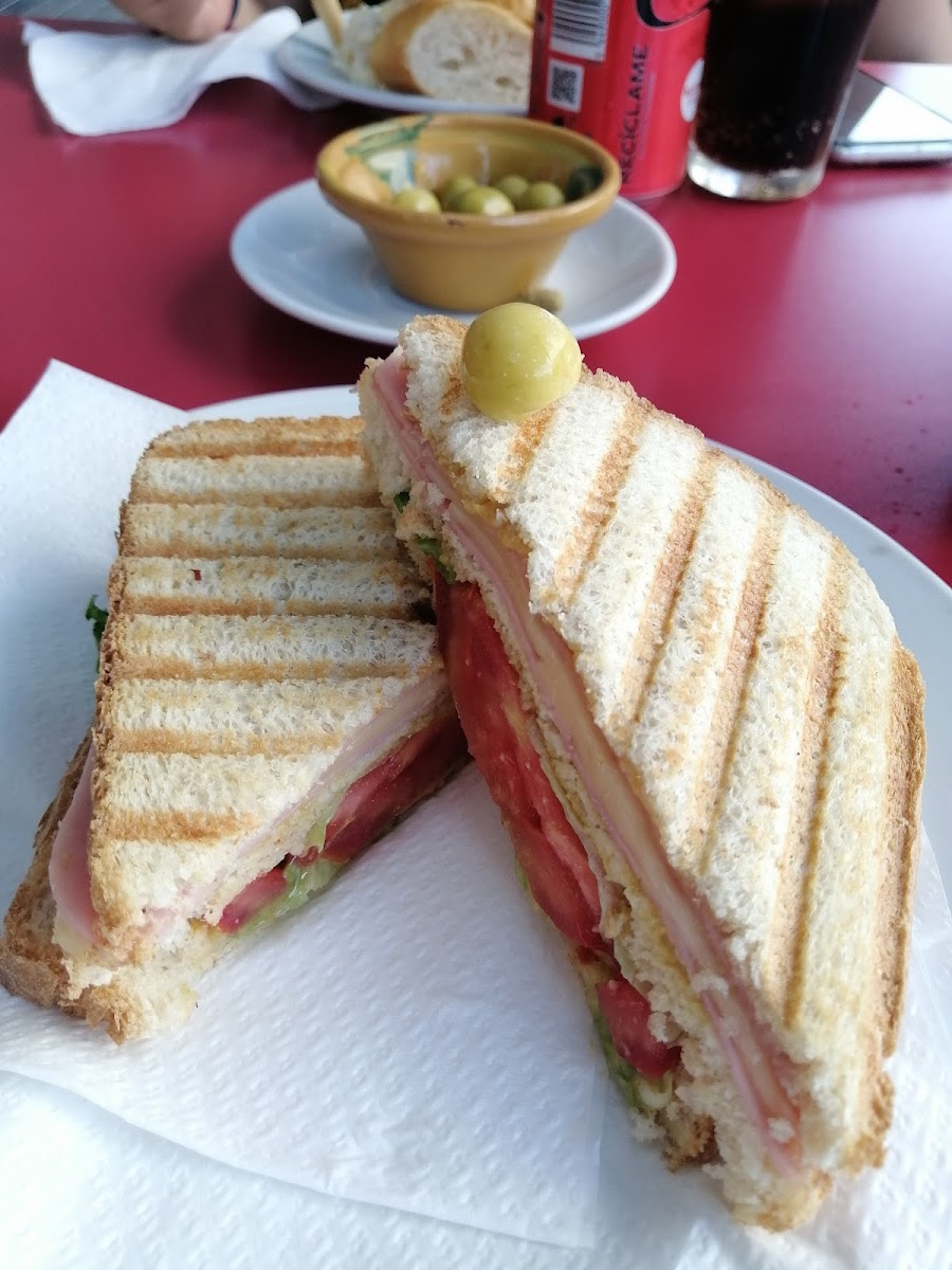 CAFE BAR SUR Photo 8