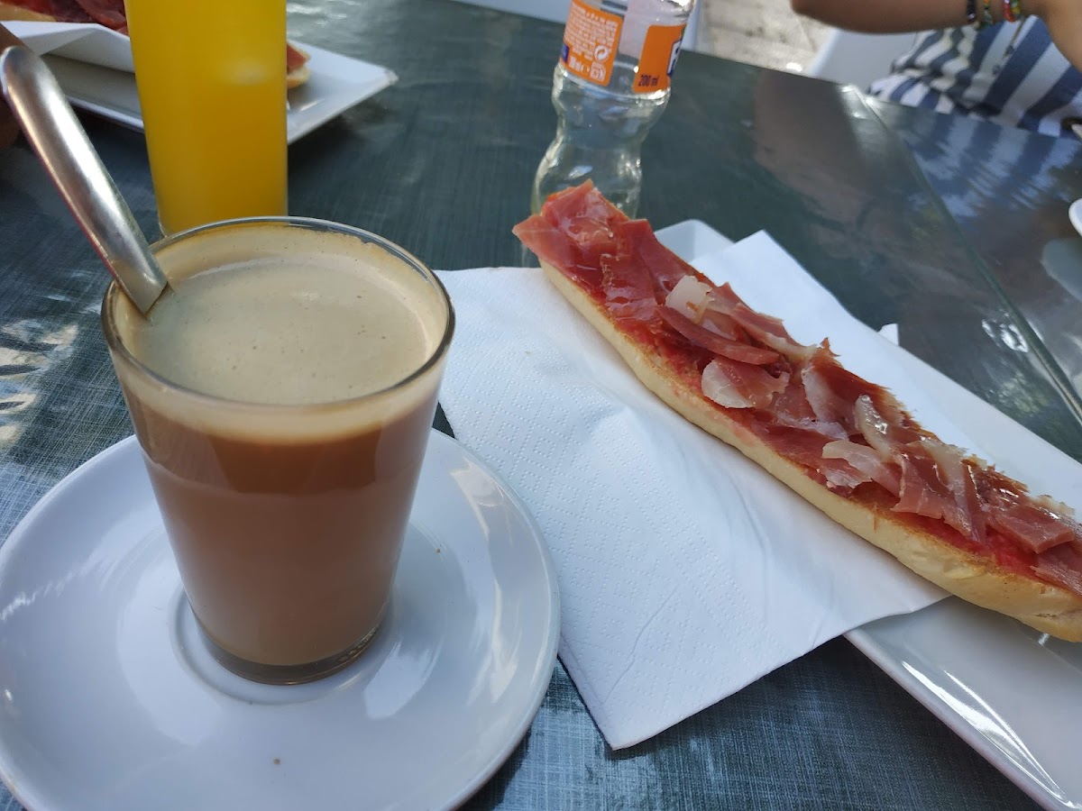 Bar La Plaza Photo 6