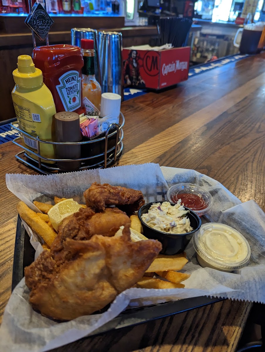 Tom's Tavern (Forest Hills) Photo 8