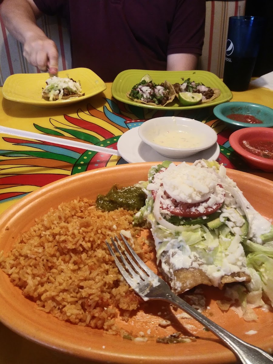 Moctezumas Taqueria Photo 5