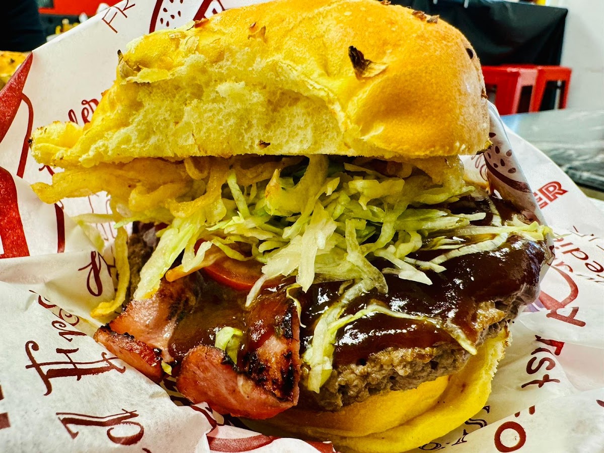 30 Burgers Photo 6