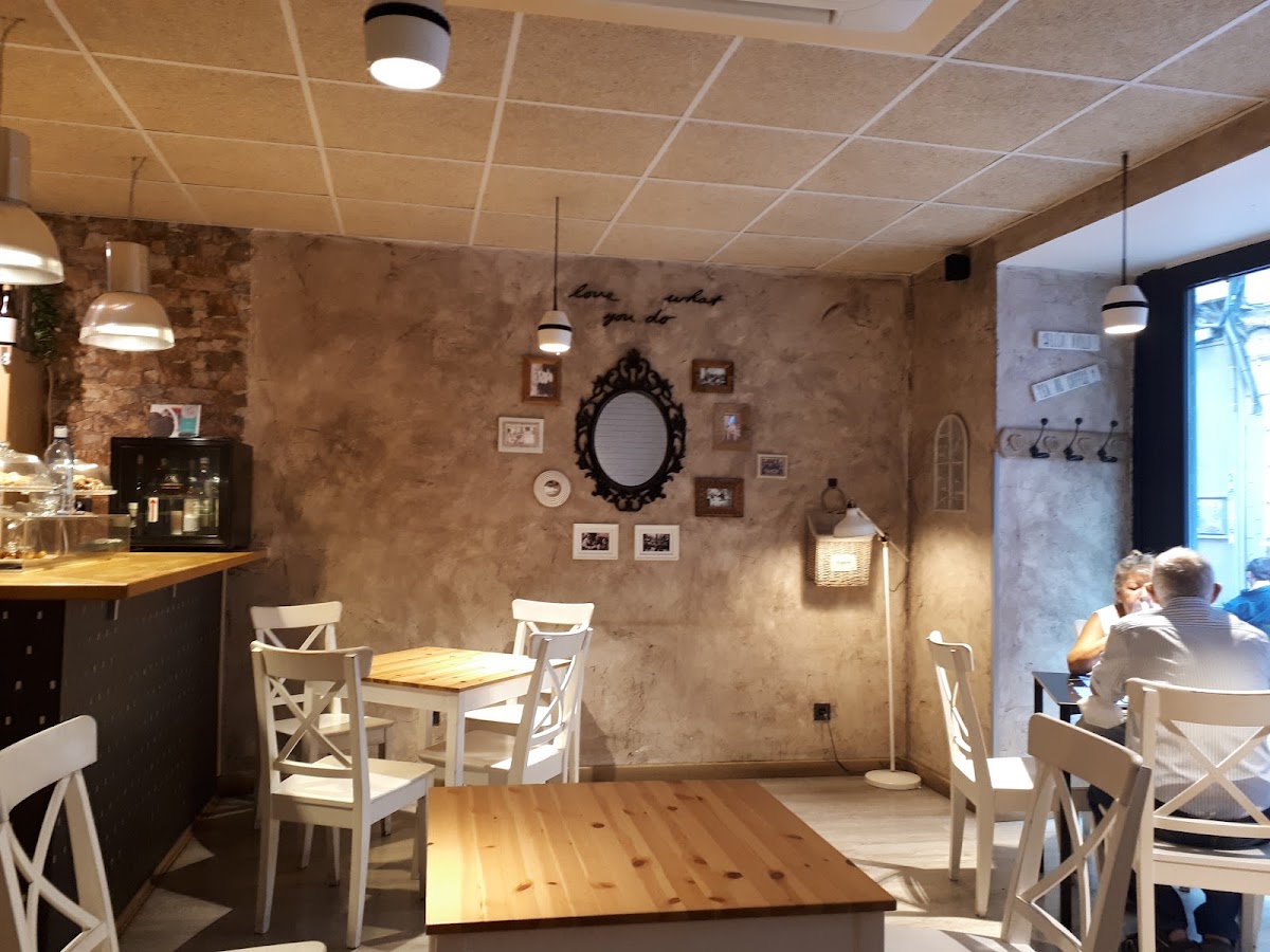 La Cafetería Photo 4