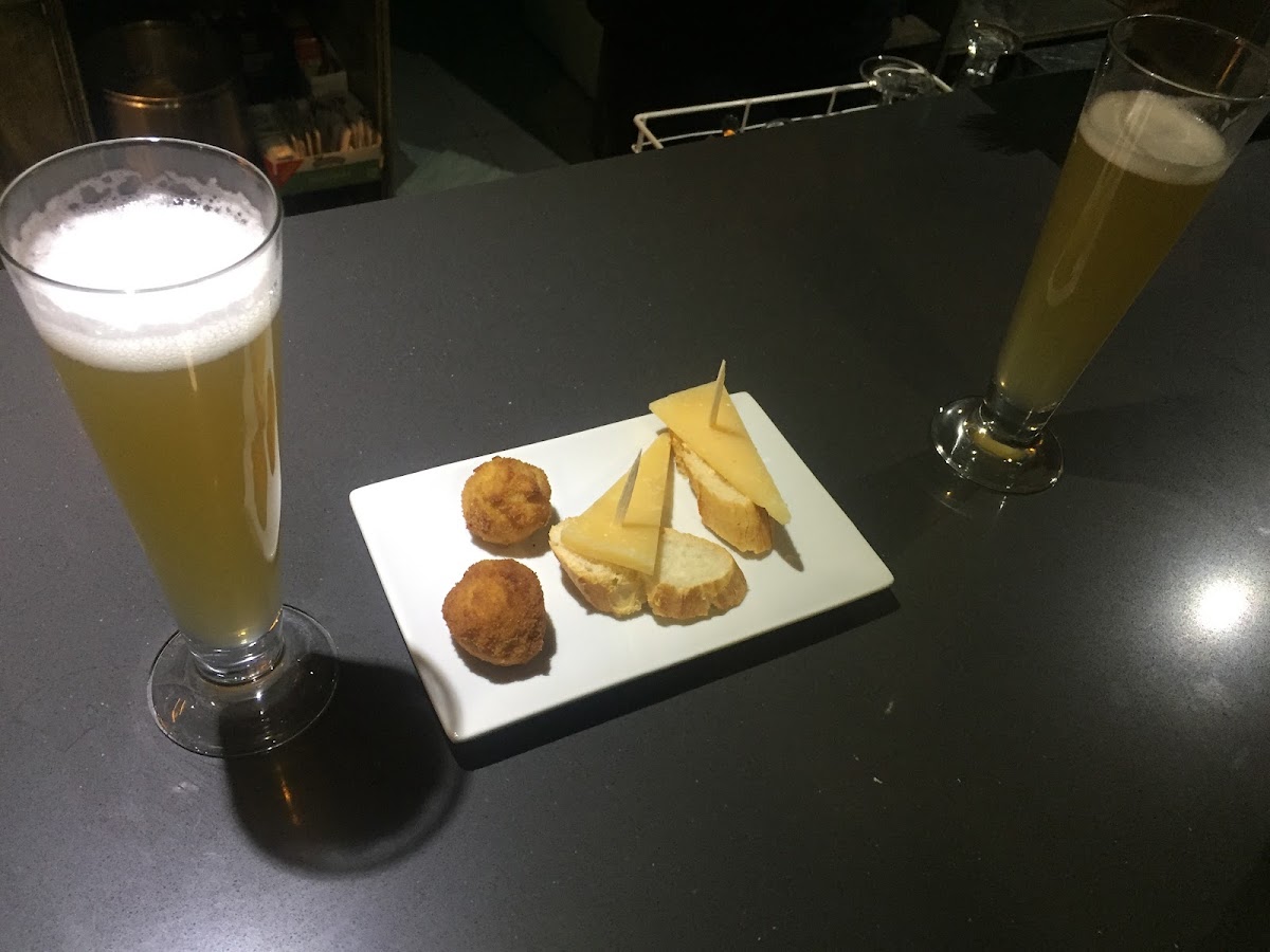 Cafeteria Bar Krone Photo 9