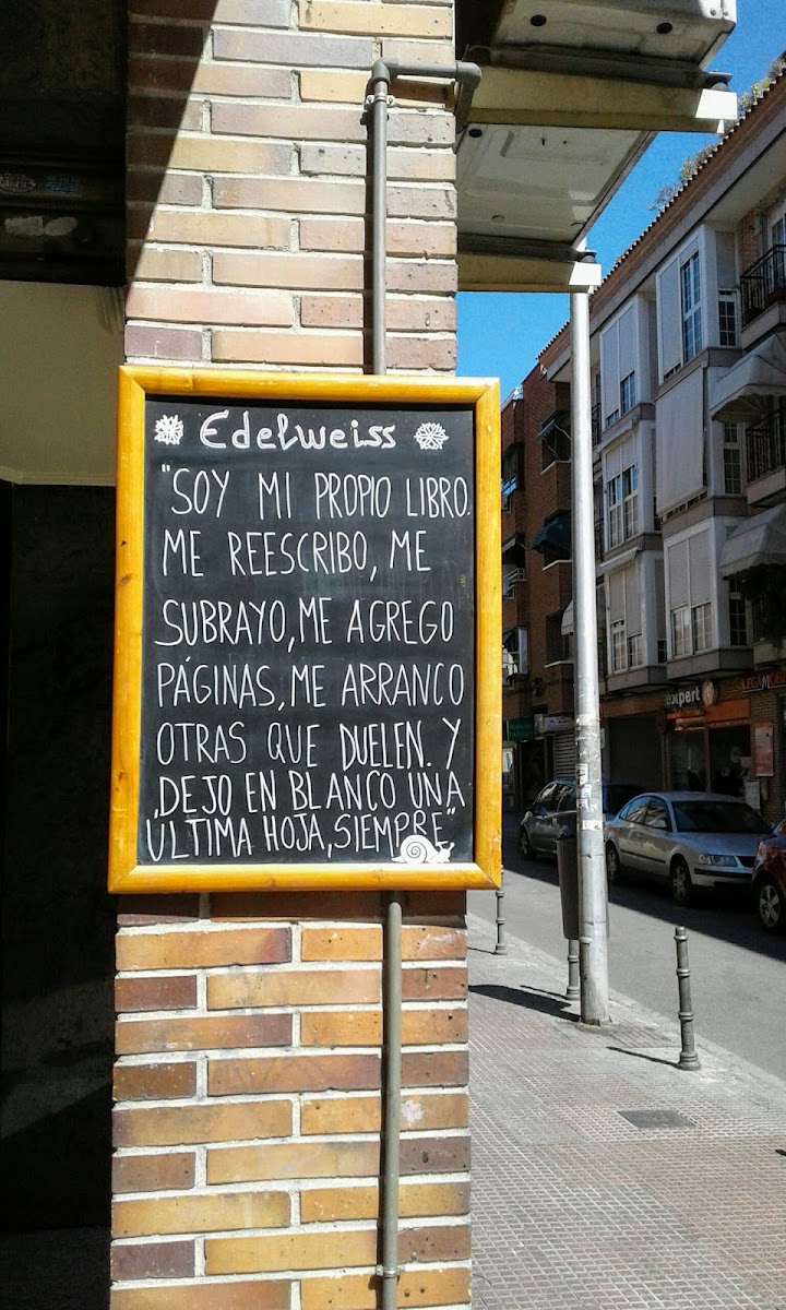 Edelweiss Cafetería Photo Menu 7