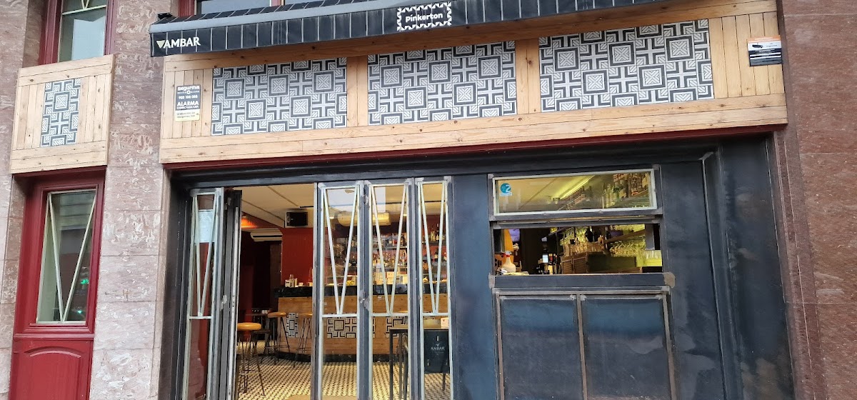 Pinkerton Café Bar Photo 4