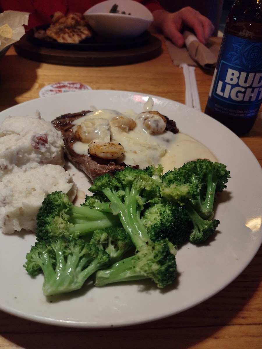 Applebee's Grill + Bar Photo 9
