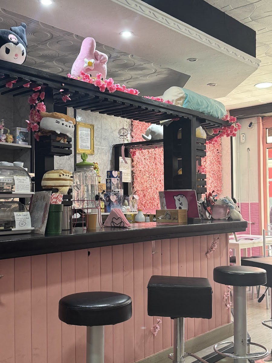 Hi Coffee (Maid Café Granada) Photo 10
