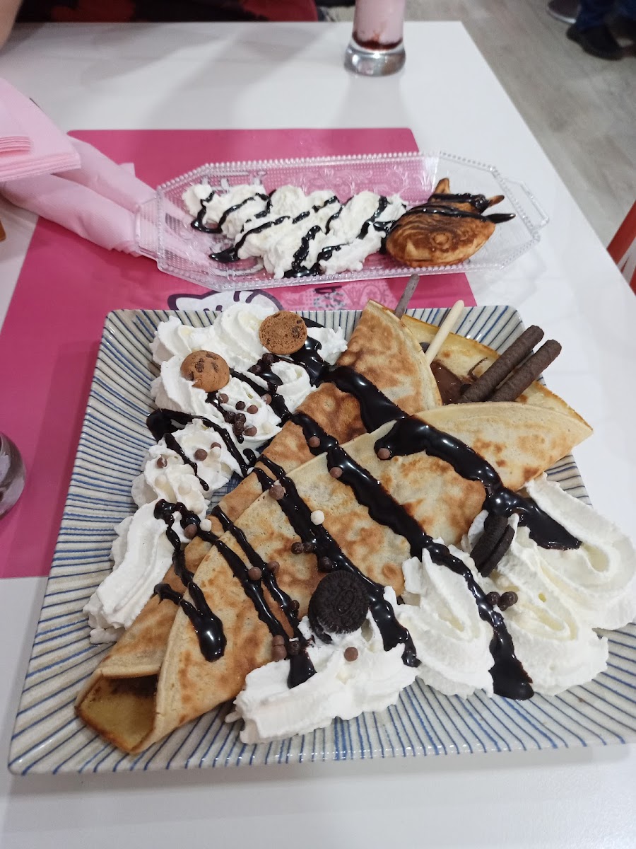 Hi Coffee (Maid Café Granada) Photo 6