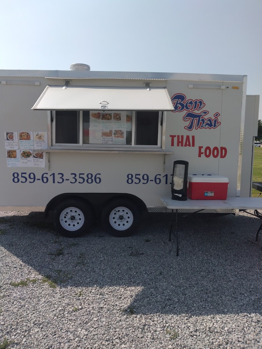 Bon Thai Food Truck Photo 2