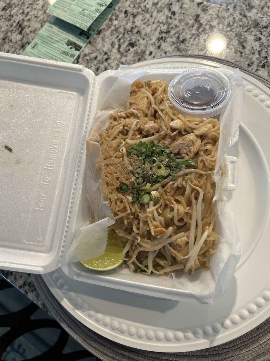 Bon Thai Food Truck Photo 5
