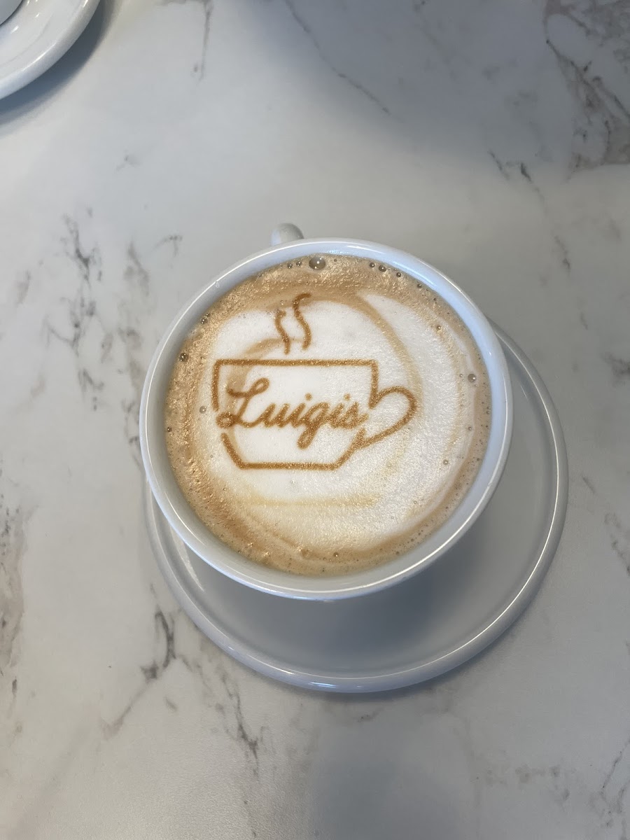 Luigis Photo 3