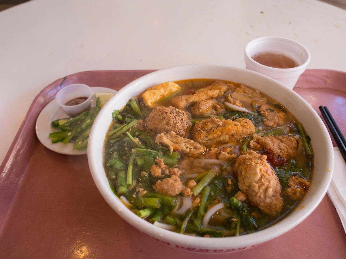 Pho Ga Hung Photo 5